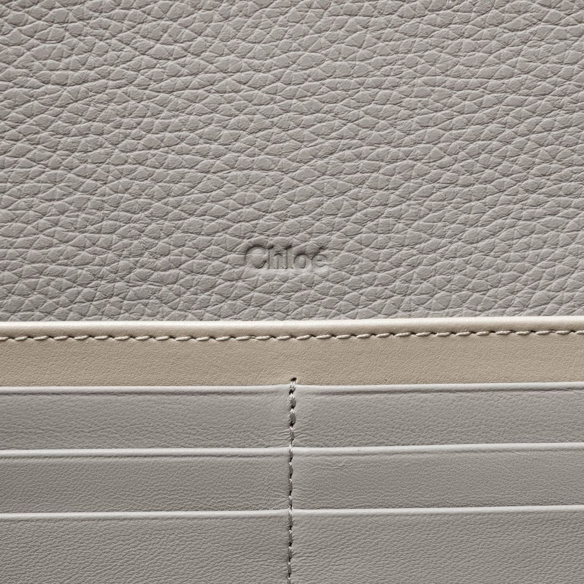 クロエ 二つ折り長財布