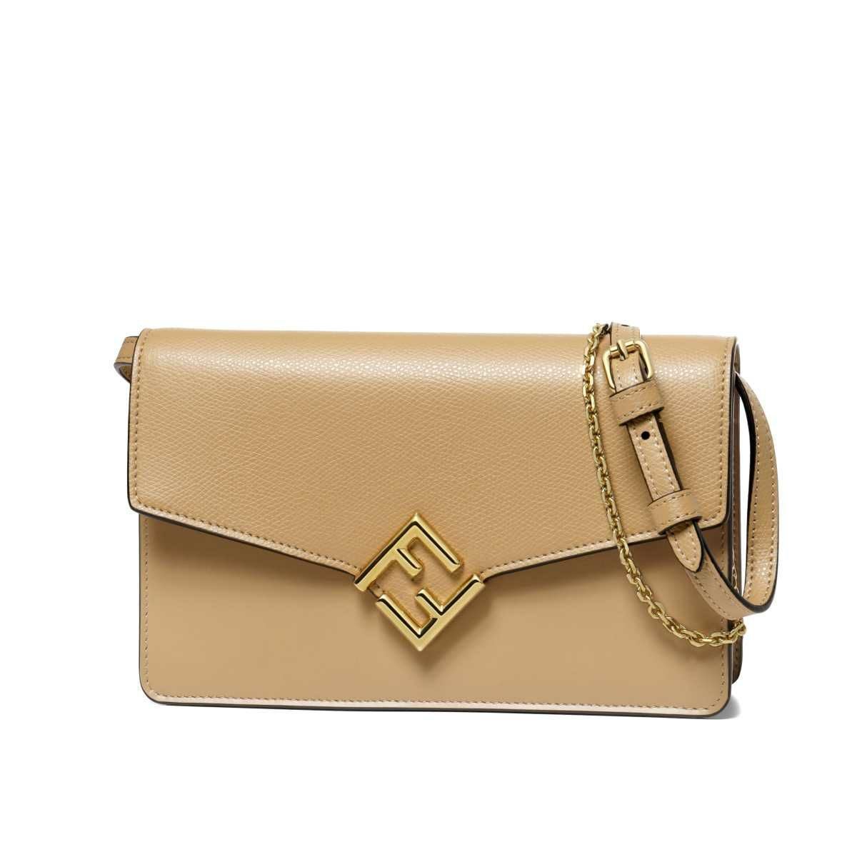 Fendi ゴールド パーティーバッグ ウィメンズ デザイナーズ クラッチ | FENDI JP