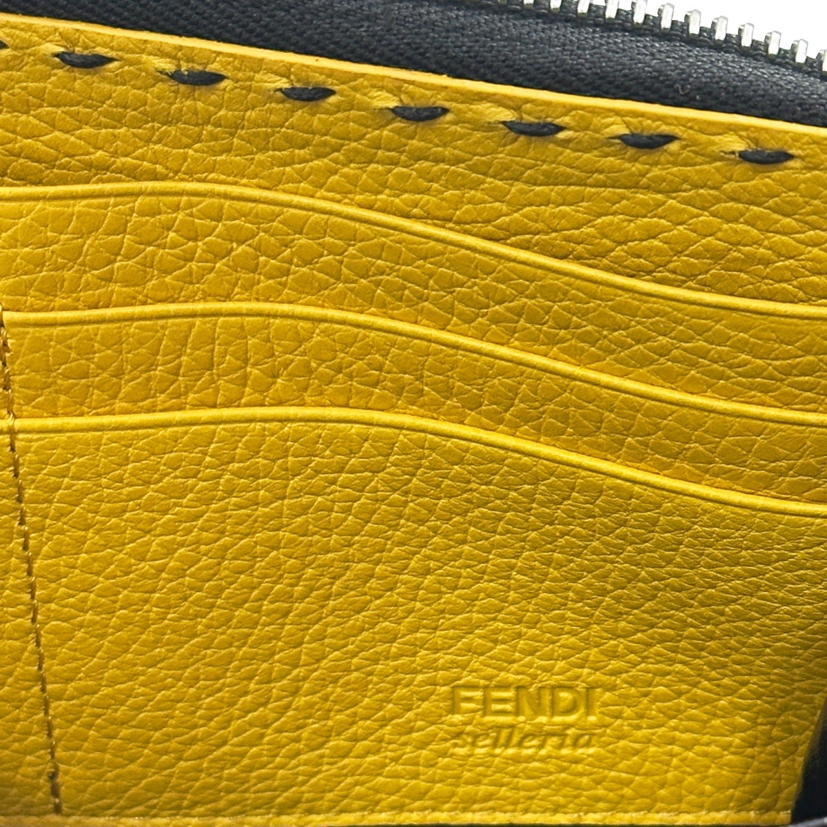 FENDI 財布 7M0210 AW2F F0R2A｜インポートショップDOUBLE（ドゥーブル）